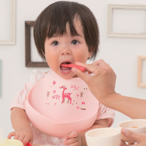 Yếm ăn dặm Silicone- Hồng