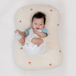 Đệm chống trào ngược cỡ lớn Mongsure Baby Lounger, thêu Cherry