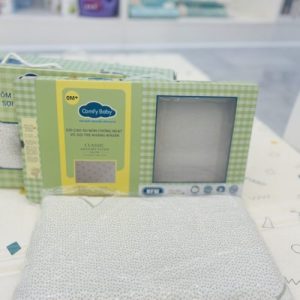 Gối cao su non chống ngạt vỏ sợi tre kháng khuẩn Comfy Baby
